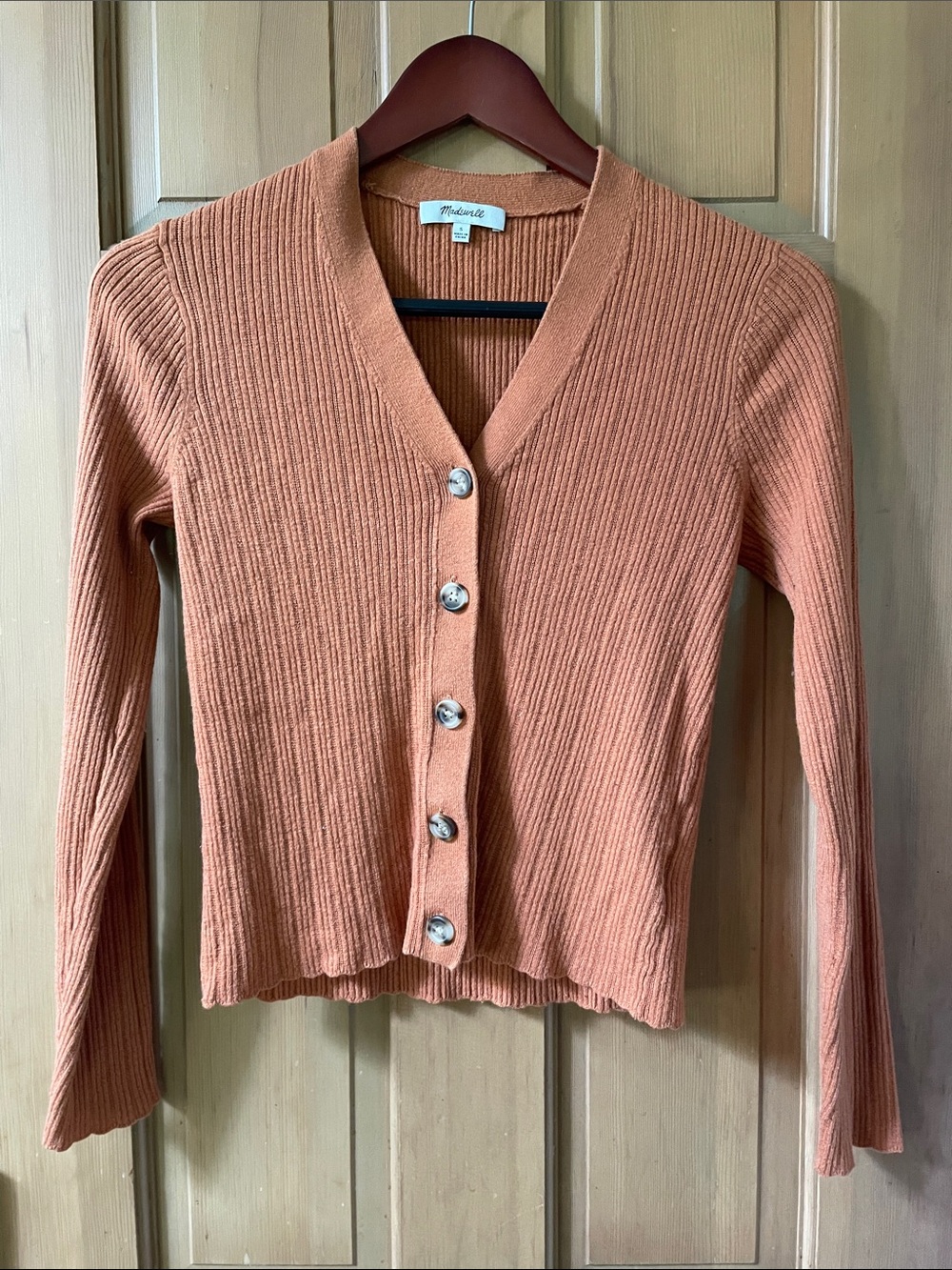 Madewell Ribbed V‑Neck Button Cardigan in Peach